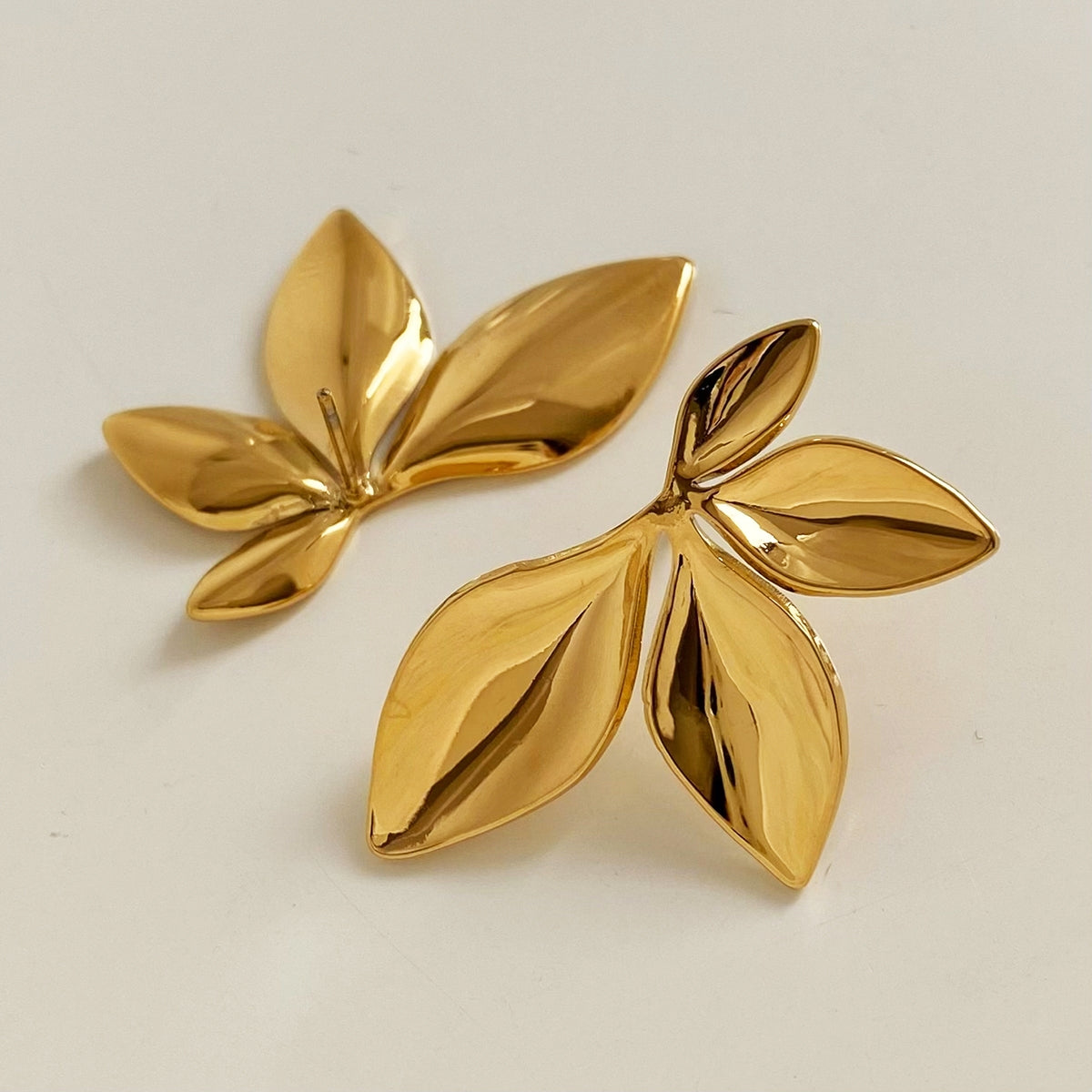 1 Pair Modern Leaf Flower Design 16K Gold & White Gold Plated Stainless Steel Earrings