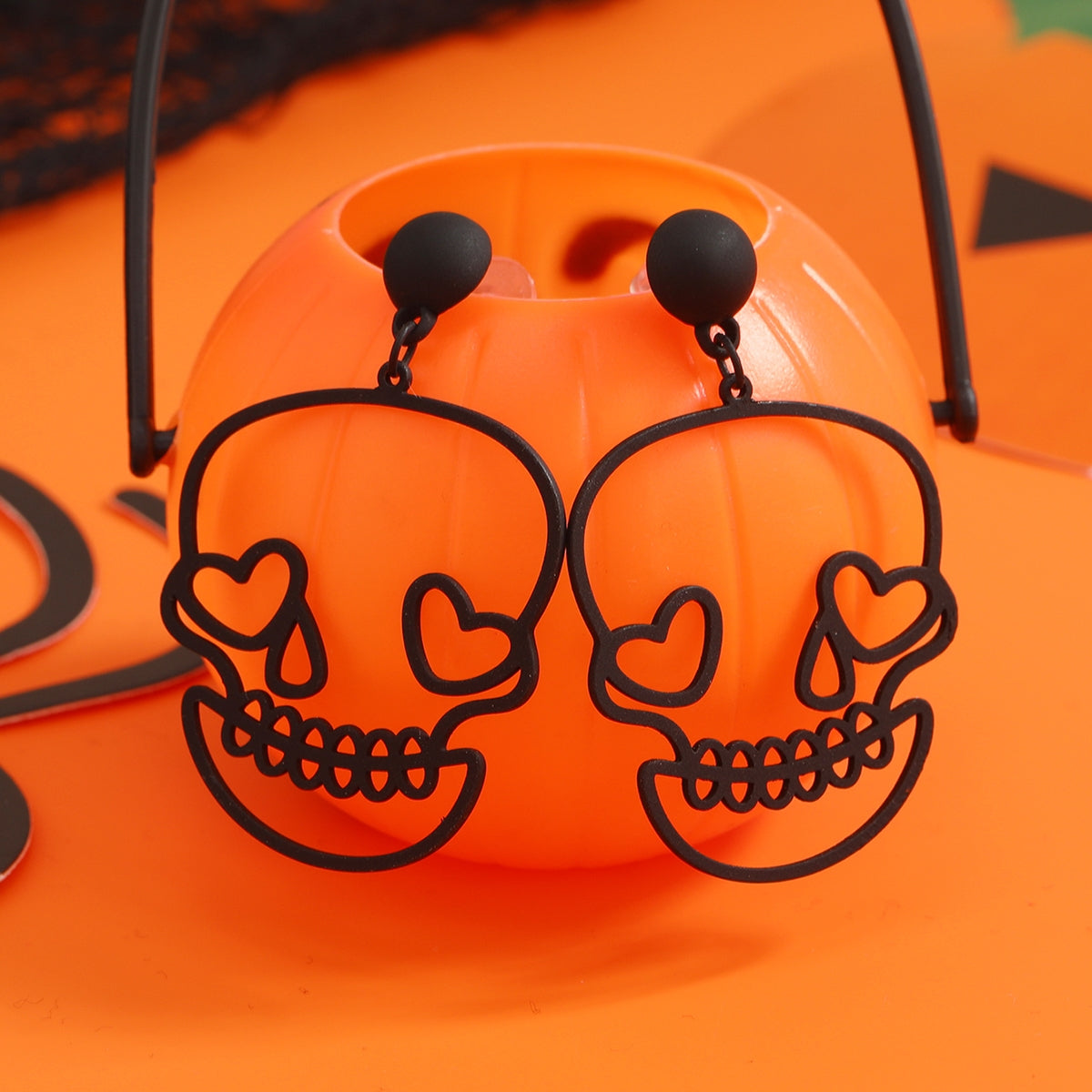 1 Pair Hip-hop Punk Skull Heart Hollow Out Statement Drop Earrings