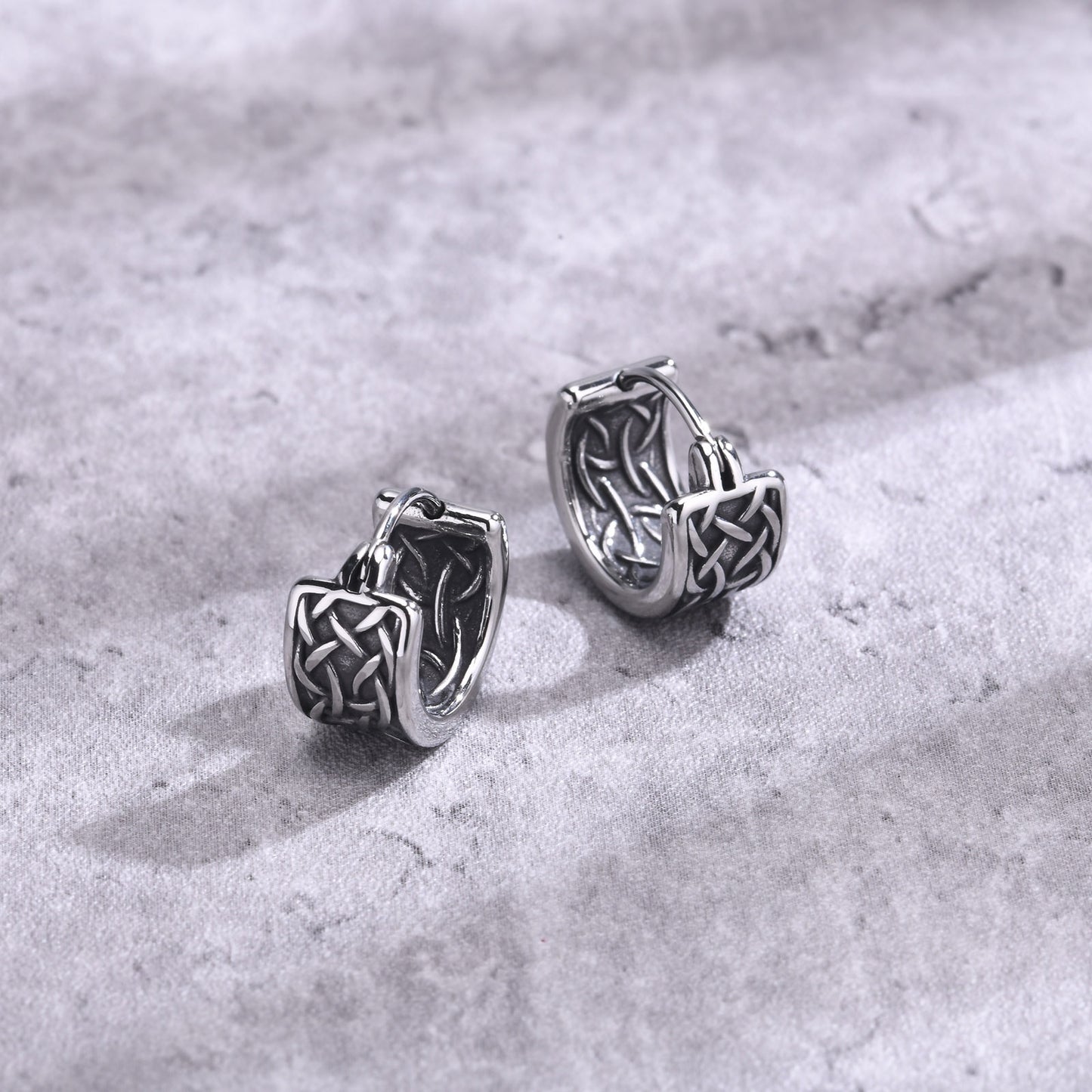Retro Punk U Shape Enamel Carved Stainless Steel Earrings