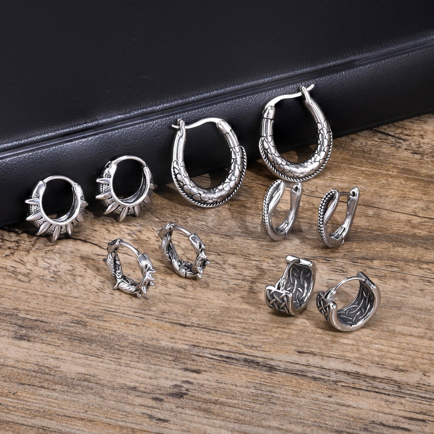 Retro Punk U Shape Enamel Carved Stainless Steel Earrings