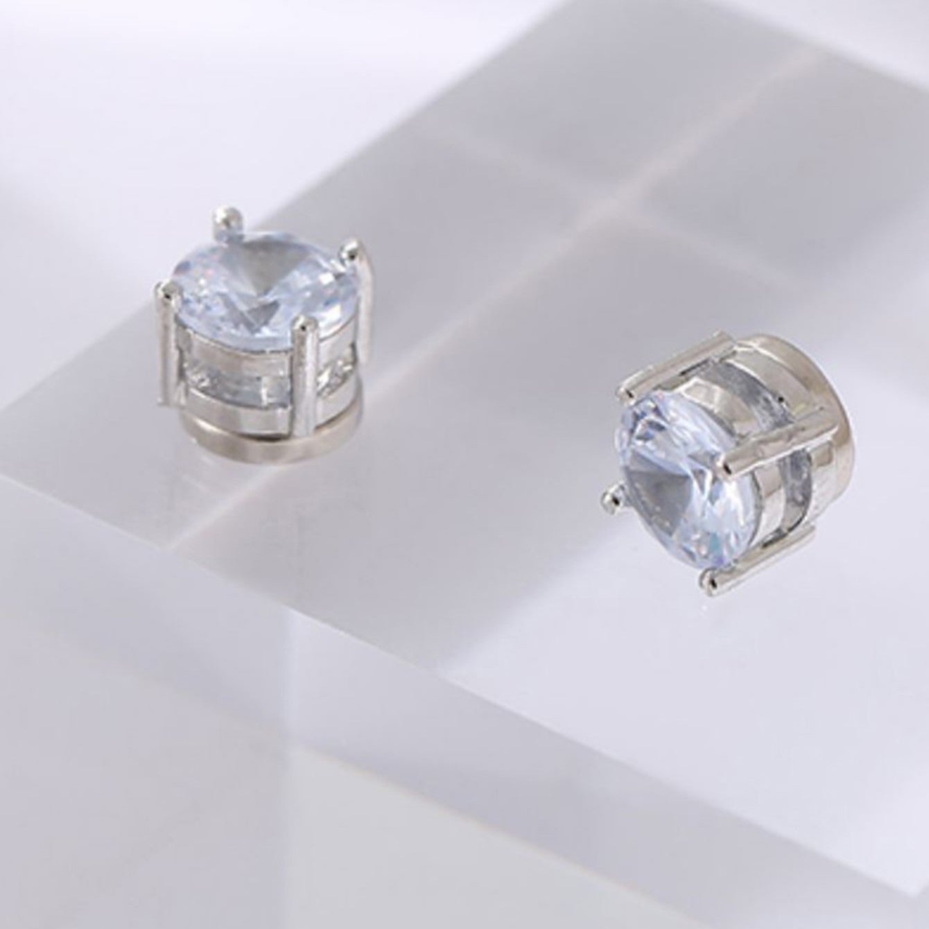 Retro Round Zircon Stainless Steel Clip-On Earrings for Men