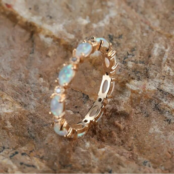 Glam French Style Alloy Gemstone Women's Wedding Ring with White Fire Opal Stacking Design