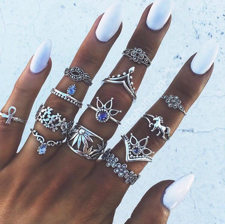 Bohemian Retro Star and Rose Flower Snake Ring Set - 12 Piece Geometric Knuckle Rings for Women