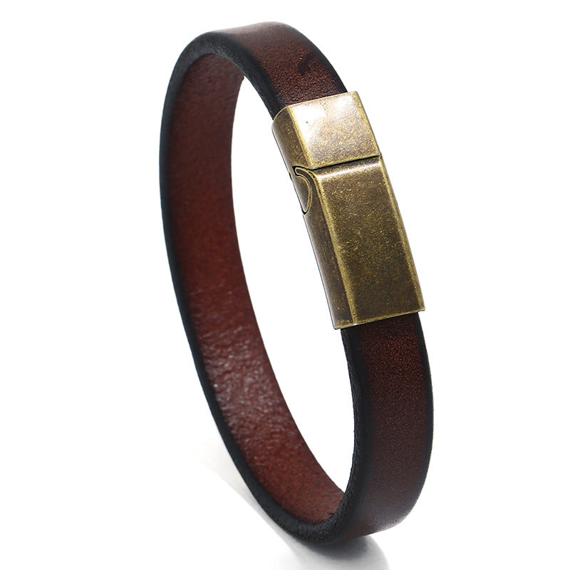 Retro Minimalist Leather Bracelet with Custom Engraving