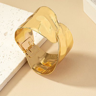 Classic Solid Color Alloy Women's Bangle with Metal Leaf Open Design