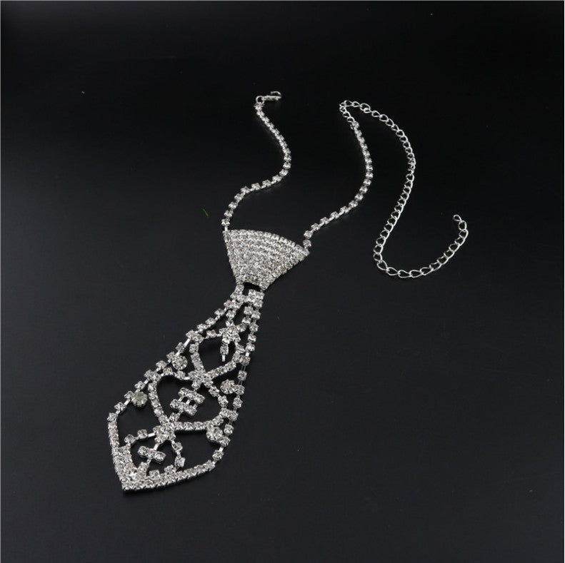 Fashion Bridal Rhinestone Tie Necklace with Claw Chain