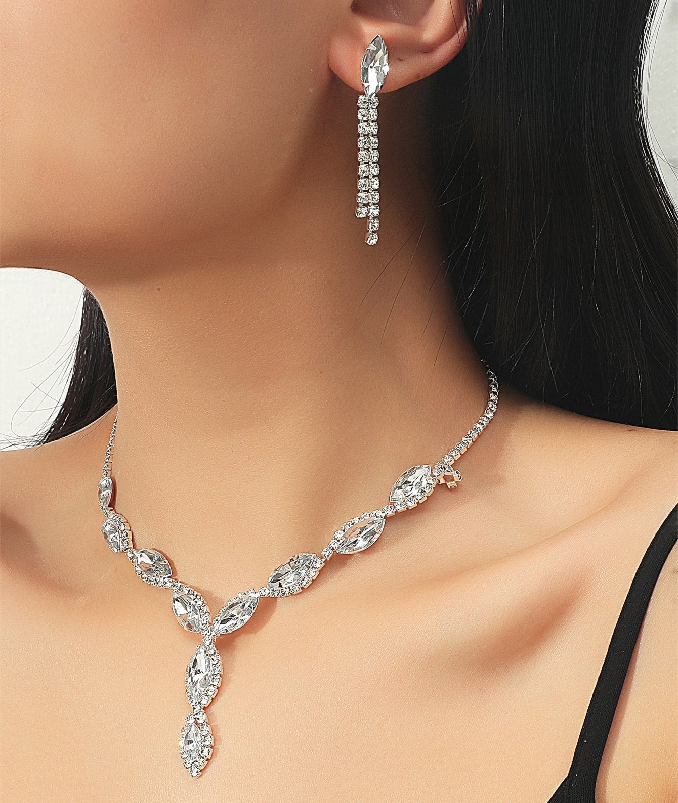 Fashion Colorful Crystal Necklace and Jewelry Set
