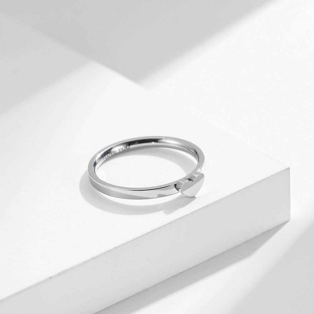 Fashion Titanium Steel Heart-shaped Hollow Couple Ring for Men and Women