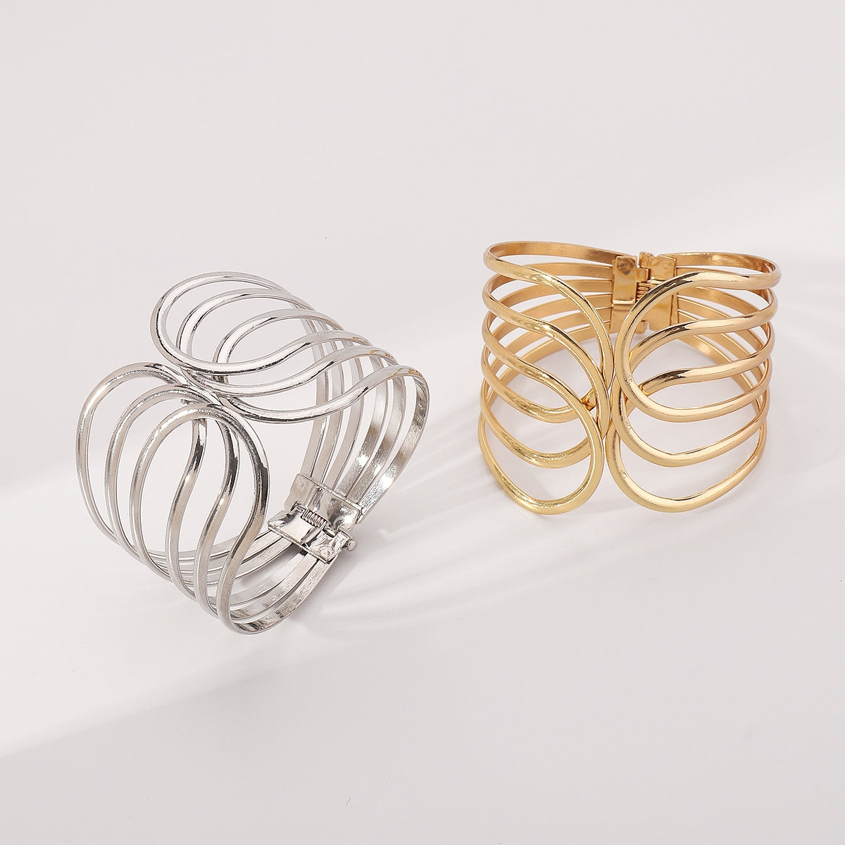 Hip-Hop Punk Geometric Alloy Plated Women's Bangle Bracelet