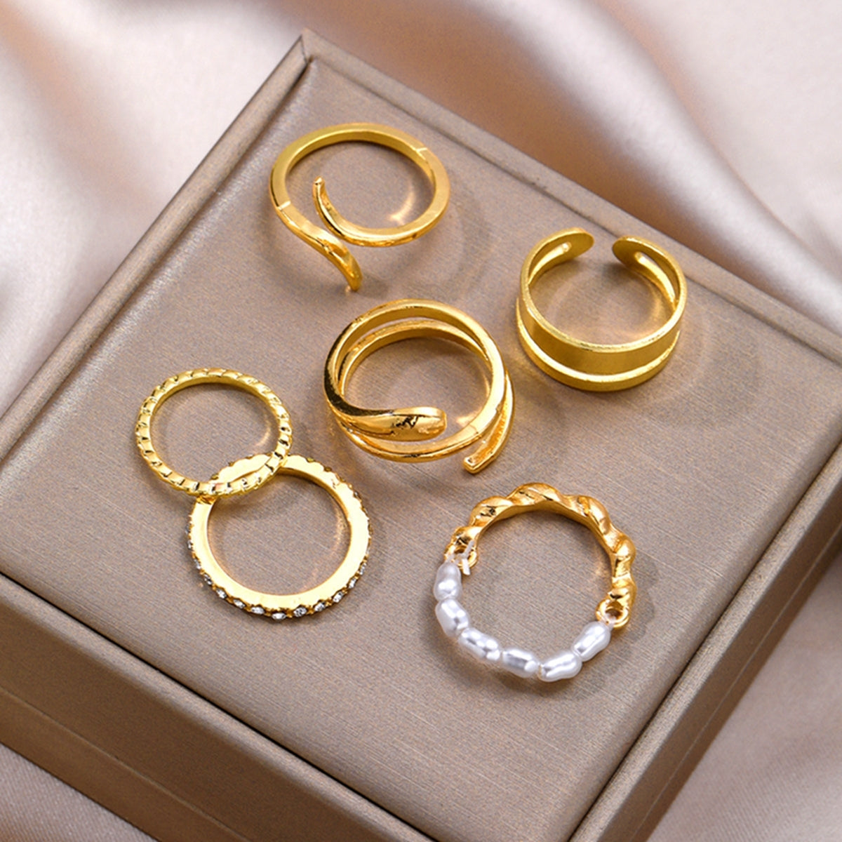 IG Style Minimalist Pearl and Rhinestone Gold Ring Set for Women - 5 Pieces