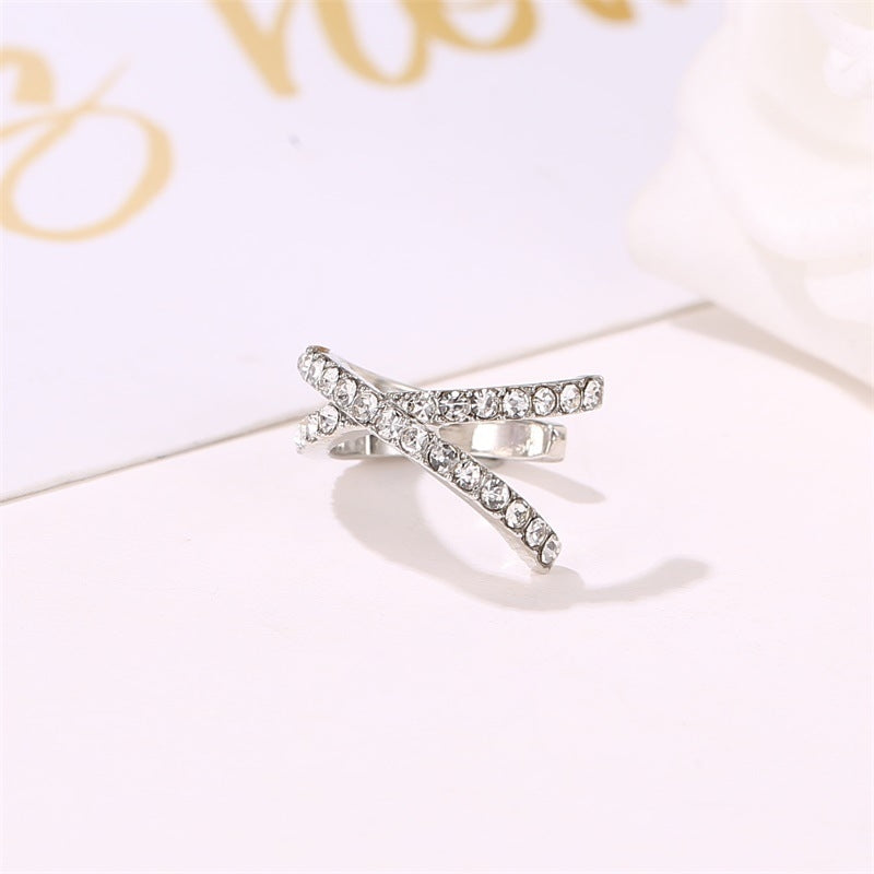 Cross U-Shaped Ear Cuff with Retro Diamond Design - Single Clip-On Earring