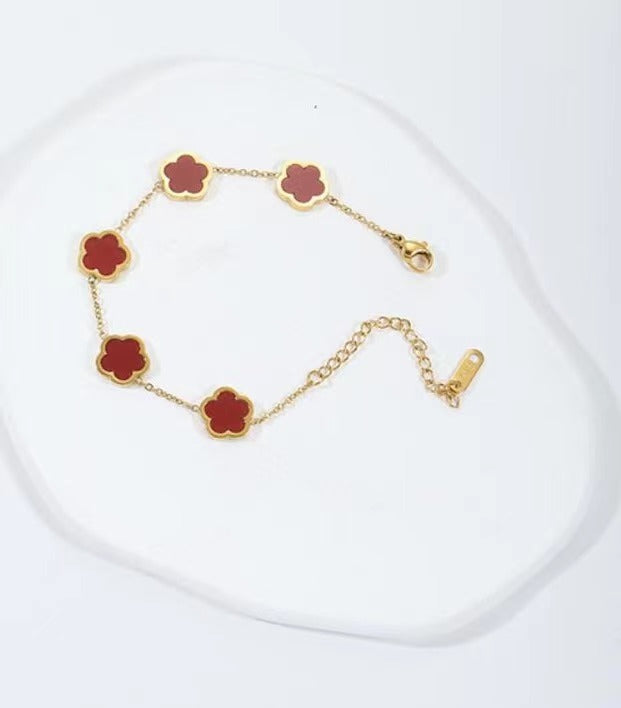 Simple Clover Titanium Steel Patchwork Necklace - Minimalist Luxury Design