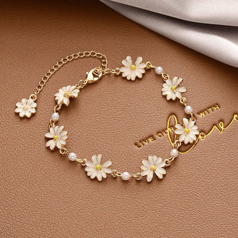 Creative Hip-hop Heart Pearl Cross Gold Coin Portrait Pendant Bracelet for Women