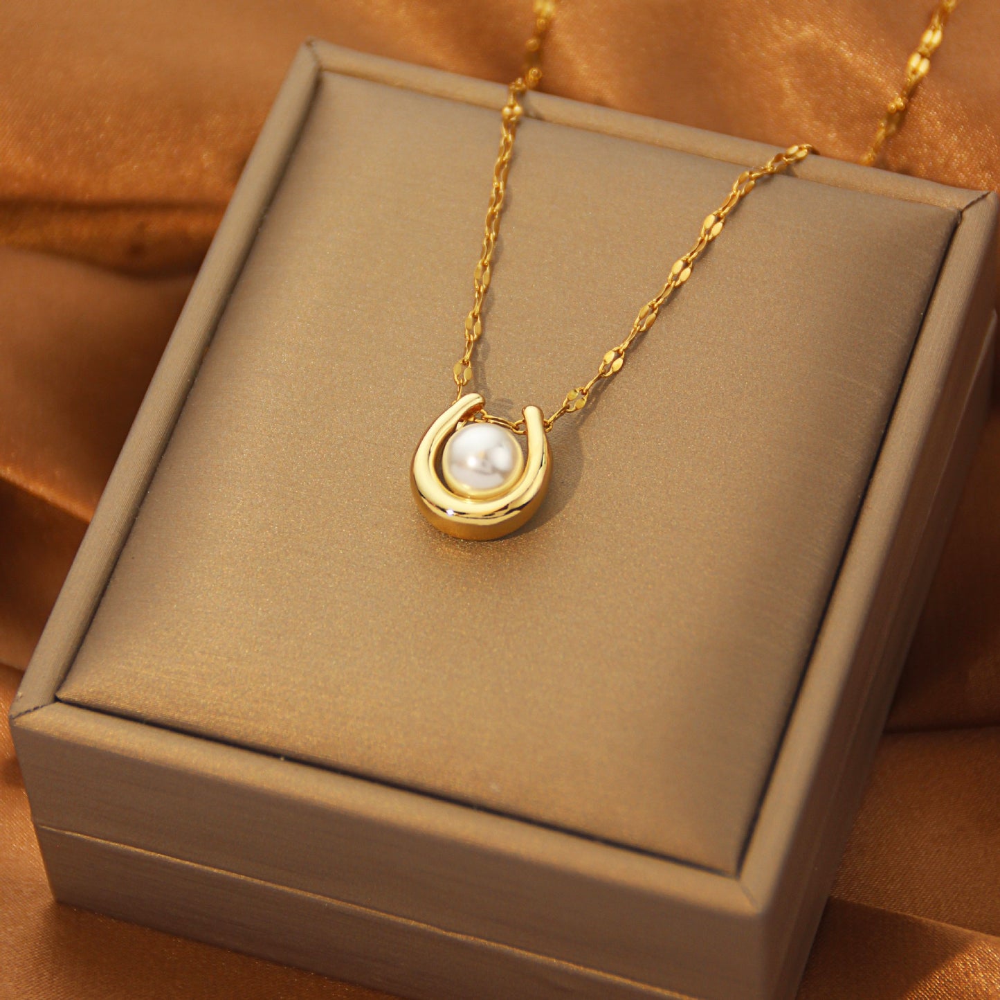 Elegant Maple Leaf Heart Titanium Steel Zircon Cross Pendant Necklace