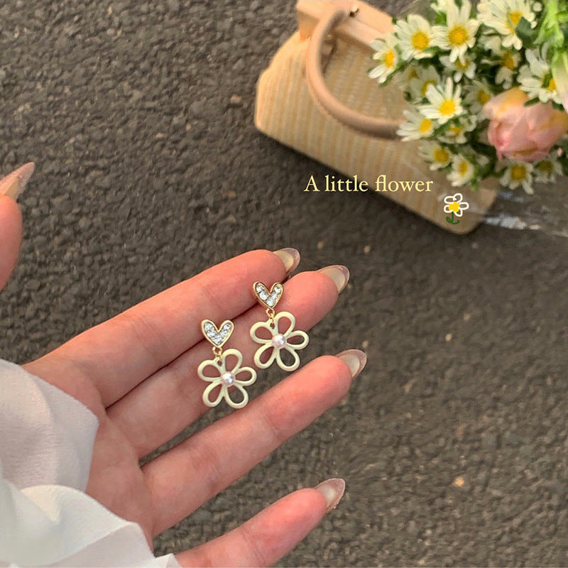 Elegant Bow Knot Shell & Rhinestone Flower Butterfly Women's Earrings - 1 Pair