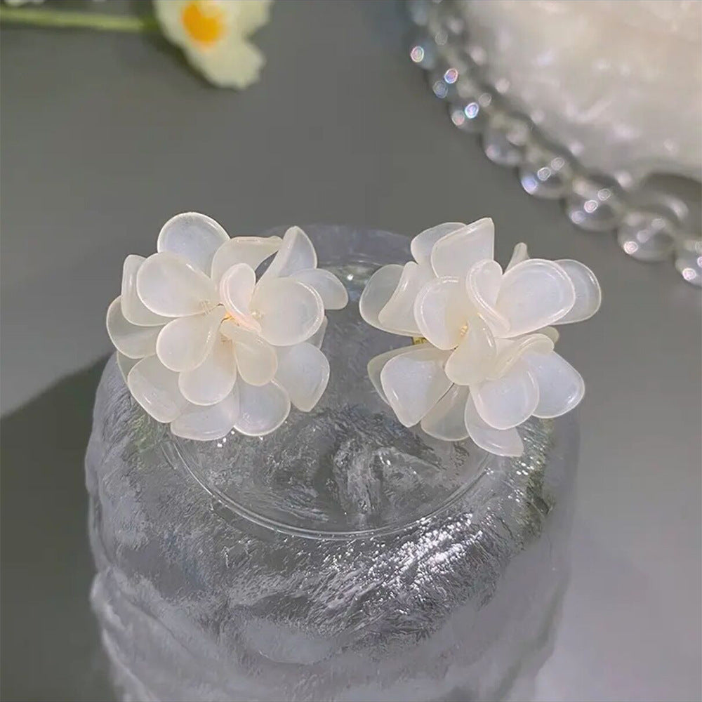 New Trendy Resin Flower Stud Earrings for Women