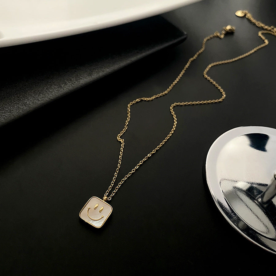 Fashion Smiley Face Titanium Steel Shell Pendant Necklace