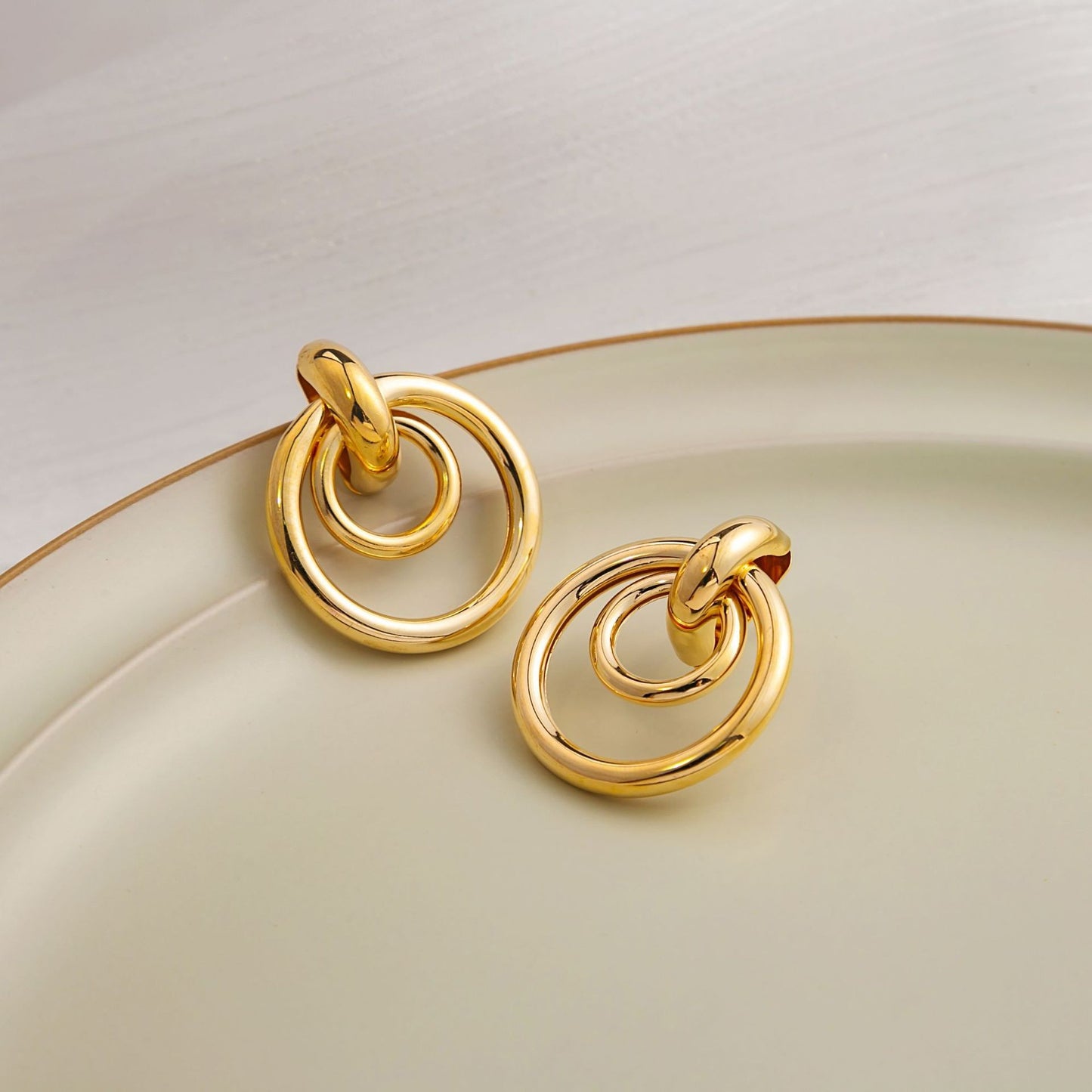Simple Geometric Alloy Plated Women's Earrings