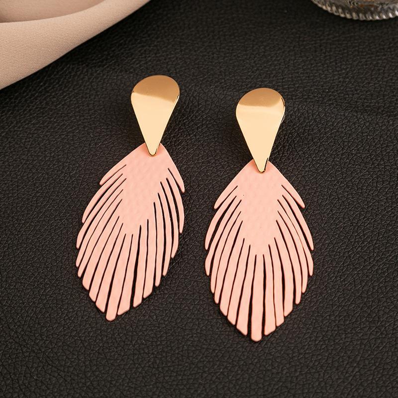 1 Pair Vintage Leaf Plated Women's Drop Earrings
