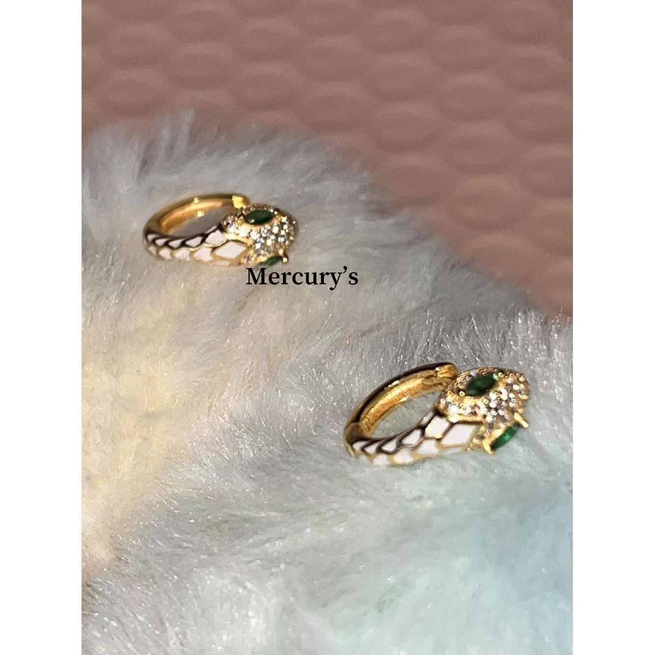 1 Pair Snake Design Plated Copper Hoop Earrings with Green Eye Detailing