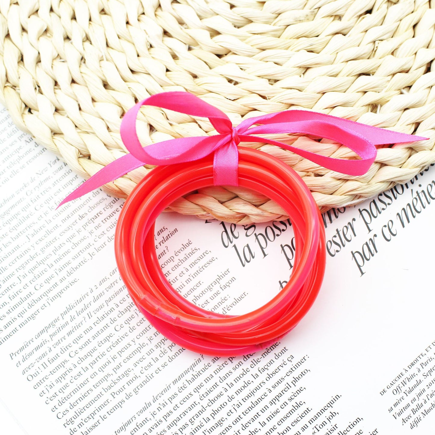 Simple Circle Gold Foil Women's Bangle Bracelet