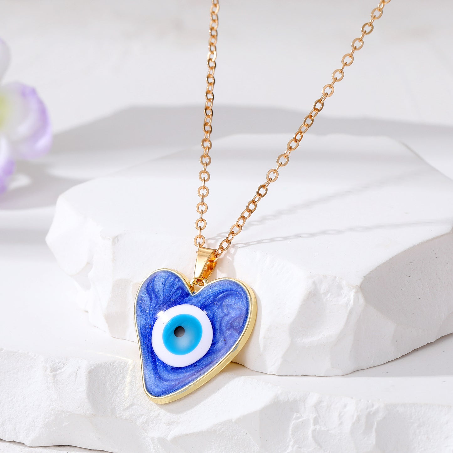Hip-Hop Heart Shape Devil's Eye Resin Pendant Necklace for Women