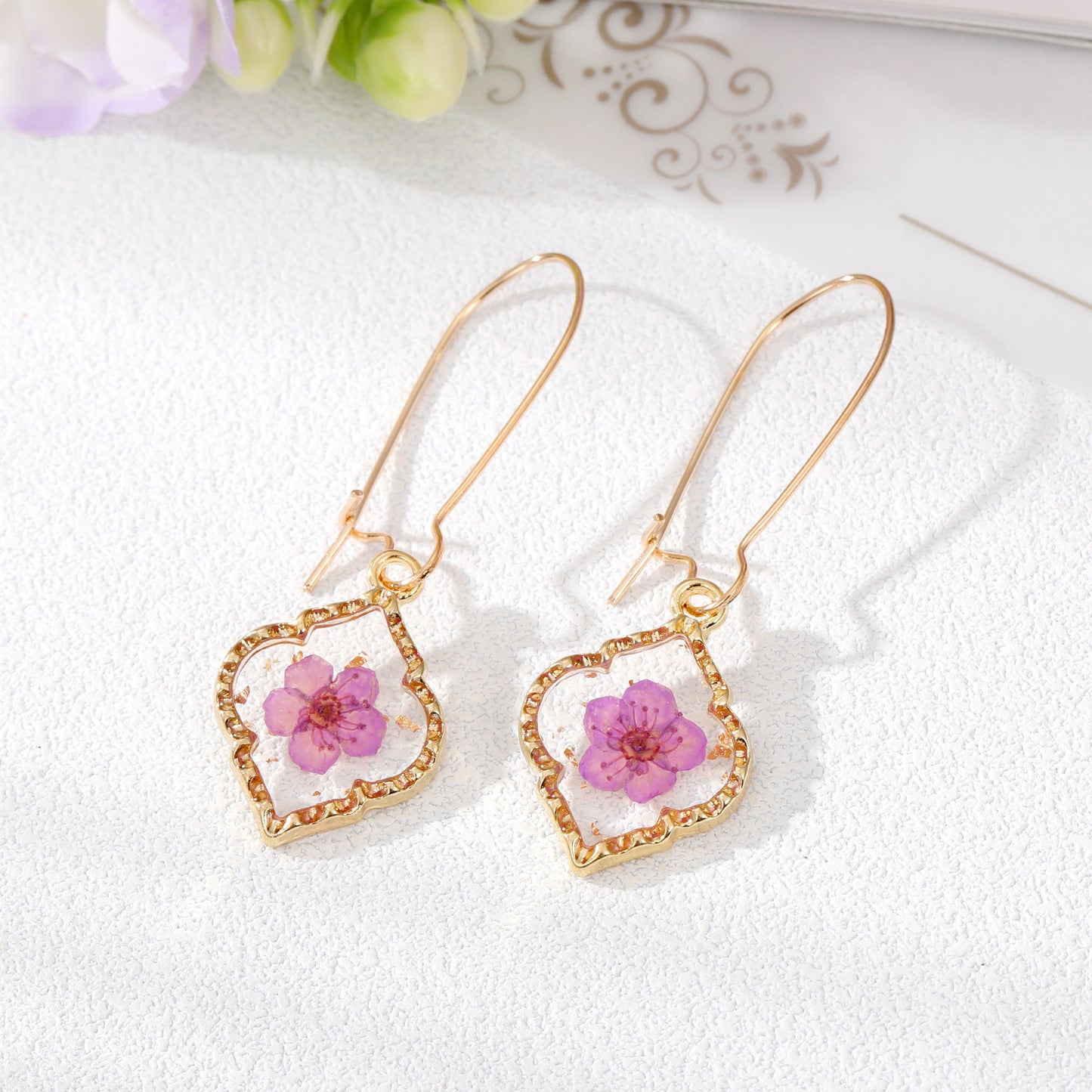 Women's Geometric Floral Alloy Resin Drop Earrings with Gold Edging