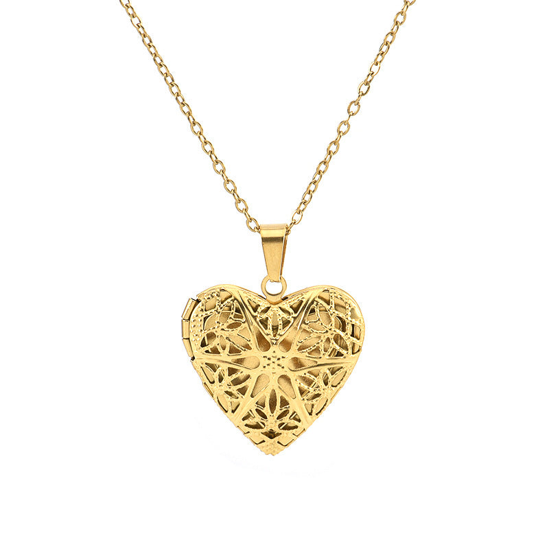 Heart Shape Titanium Steel Photo Locket Necklace in Gold