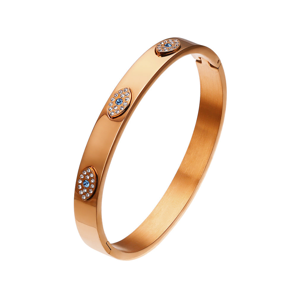 Simple Heart Shape Diamond Gold-Plated Titanium Steel Bangle Bracelet
