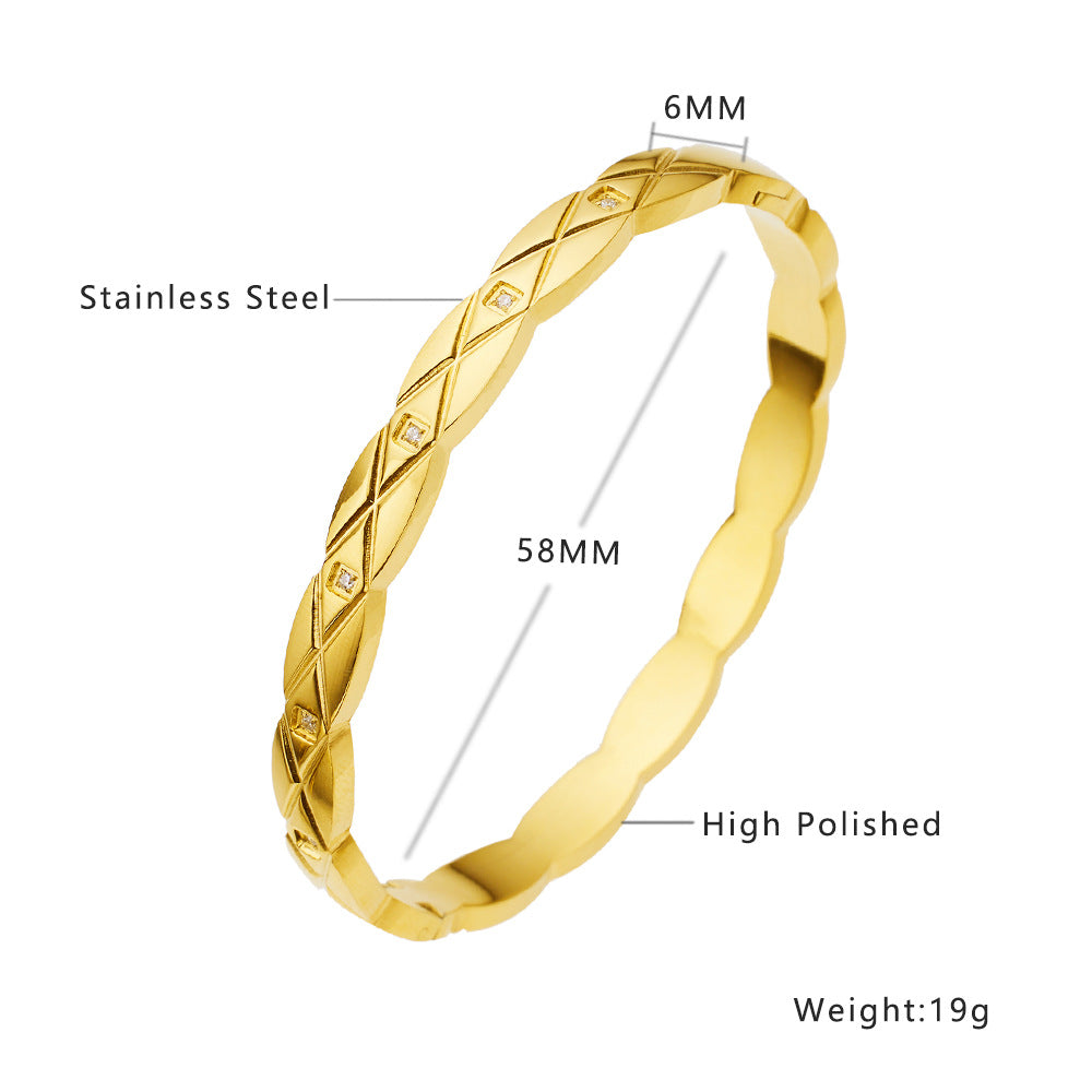 Simple Heart Shape Diamond Gold-Plated Titanium Steel Bangle Bracelet