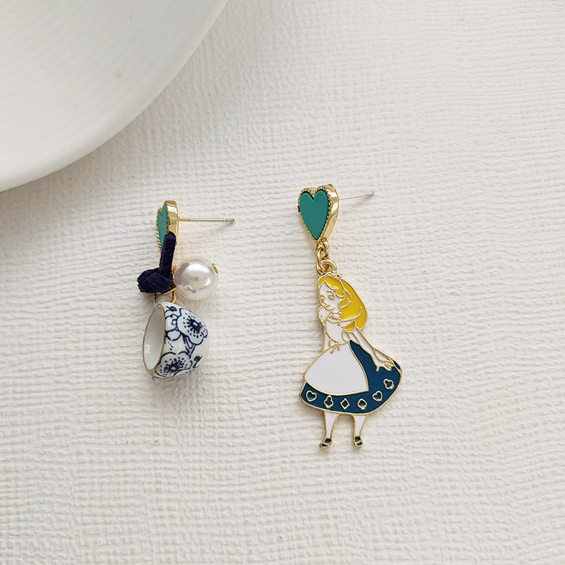 Cartoon Heart Shape Resin Earrings with Asymmetric Pearl Studs in S925 Silver