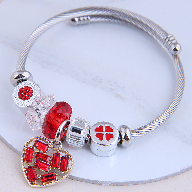 Fashion Metal Love Pendant Bracelet - Minimalist Heart Charm Accessory