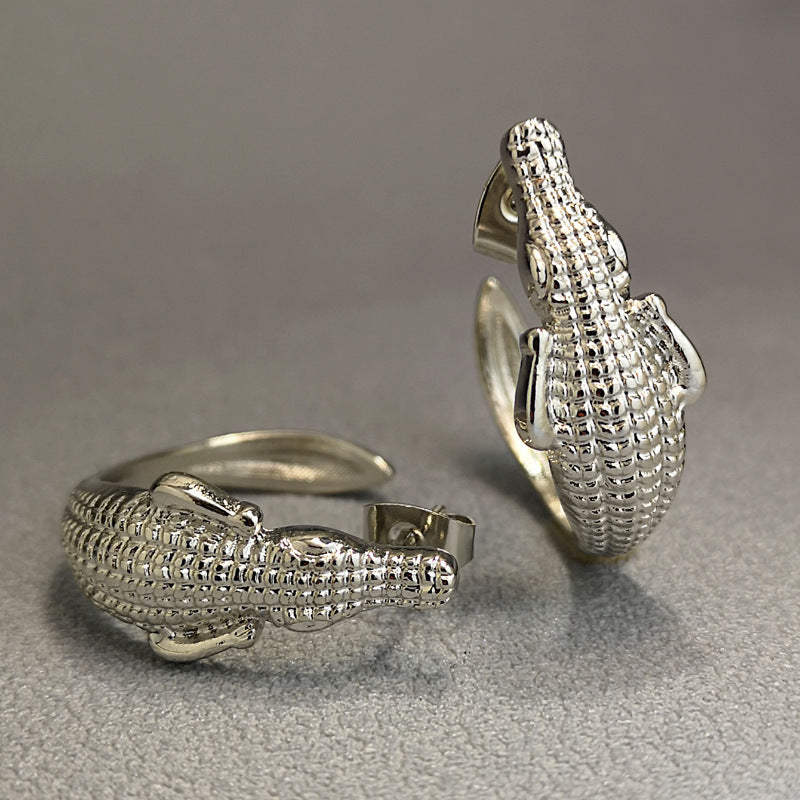 Fashion Crocodile C-Shaped Alloy Earrings