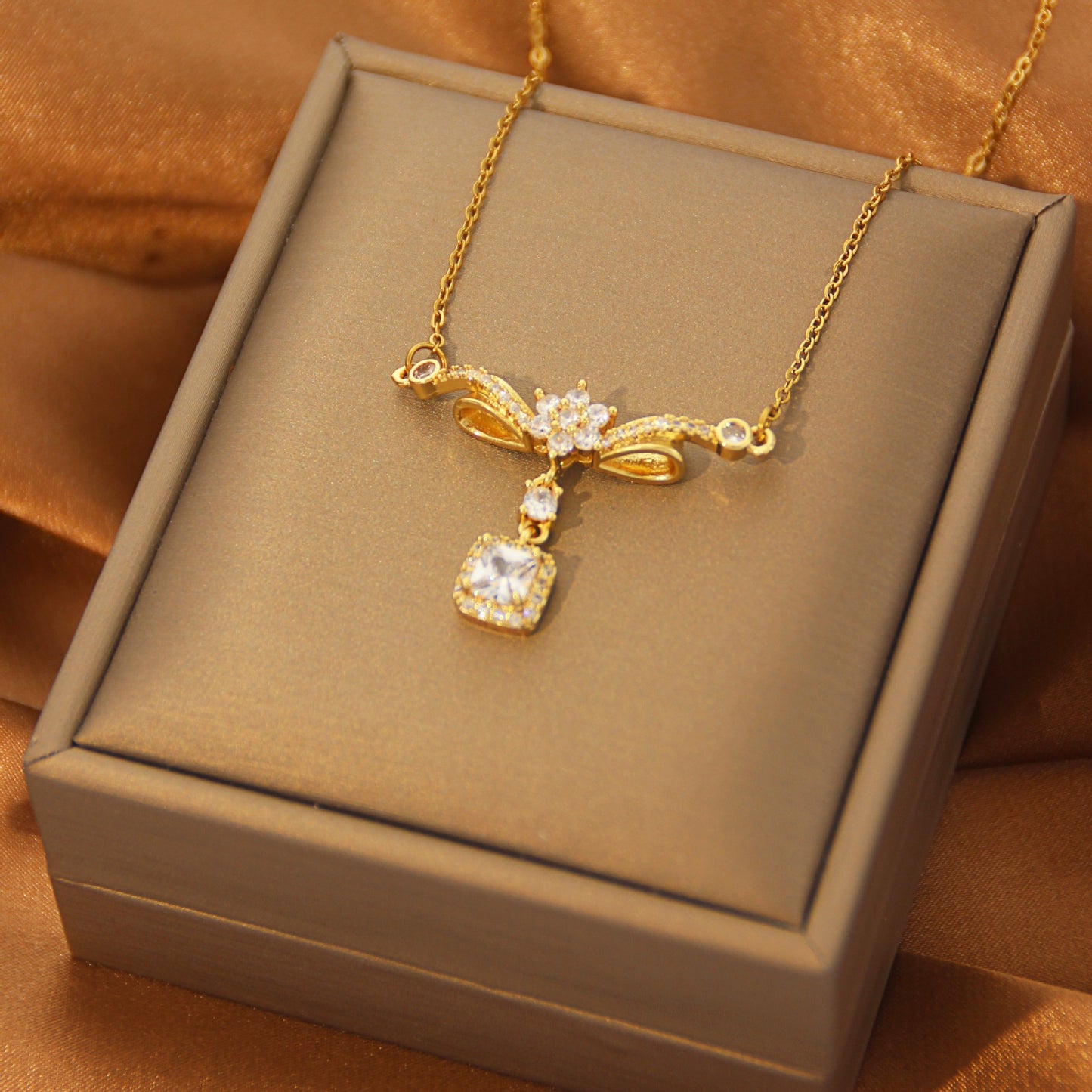 Elegant Maple Leaf Heart Titanium Steel Zircon Cross Pendant Necklace