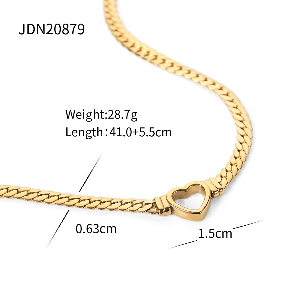 Elegant Heart Shape 18K Gold Plated Titanium Steel Cuban Chain Necklace