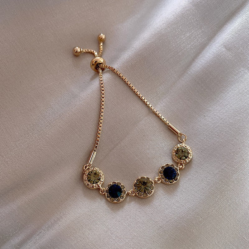 Fashion Geometric Zircon Alloy Bracelet for Women