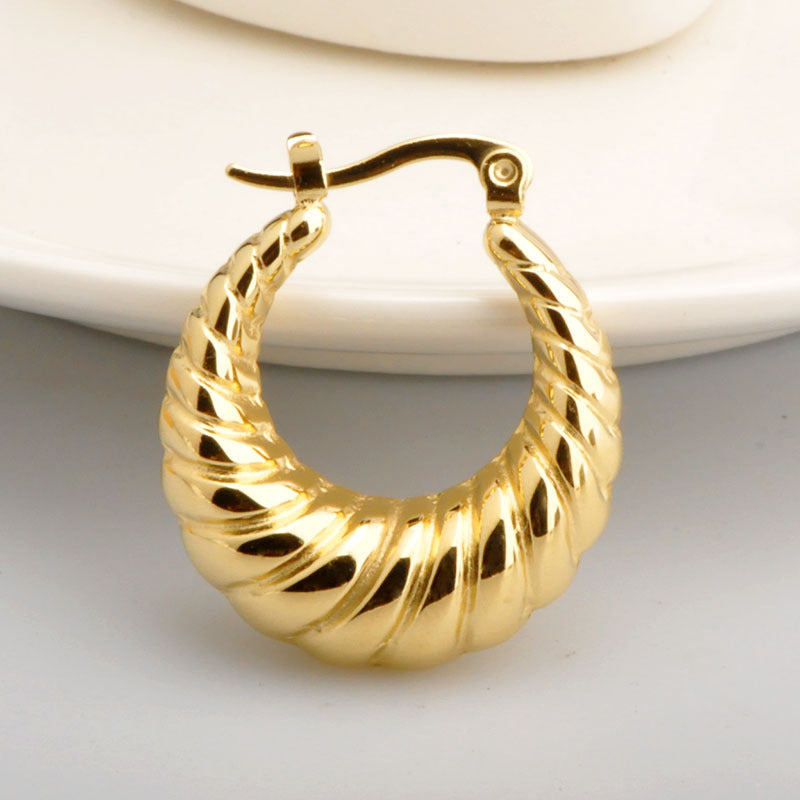 1 Pair Minimalist Crescent Hoop Earrings in 18K Gold Plated Titanium Steel