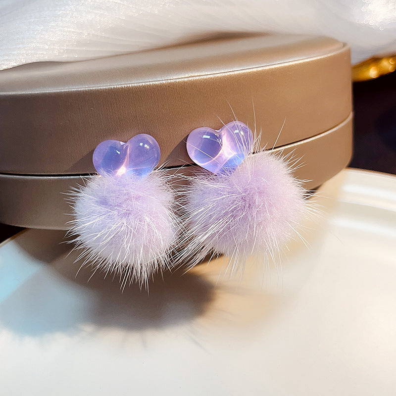 1 Pair Cute Heart Shape Acrylic Handmade Women's Drop Earrings with Fuzzy Ball Design