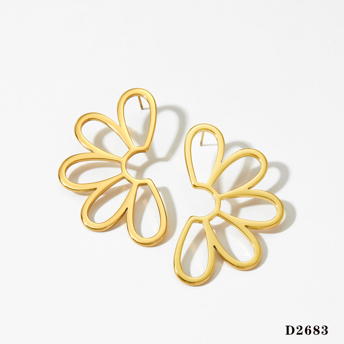 1 Pair Minimalist Flower Hollow Out 316 Stainless Steel Gold Plated Ear Studs