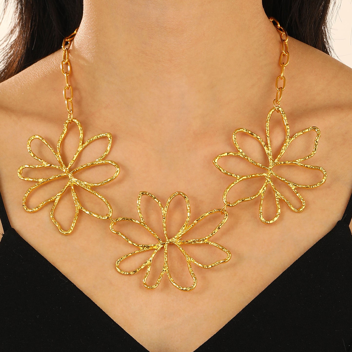 "Elegant Leaf and Flower Design Alloy Drop Earrings - Retro Fashion Statement Jewelry"