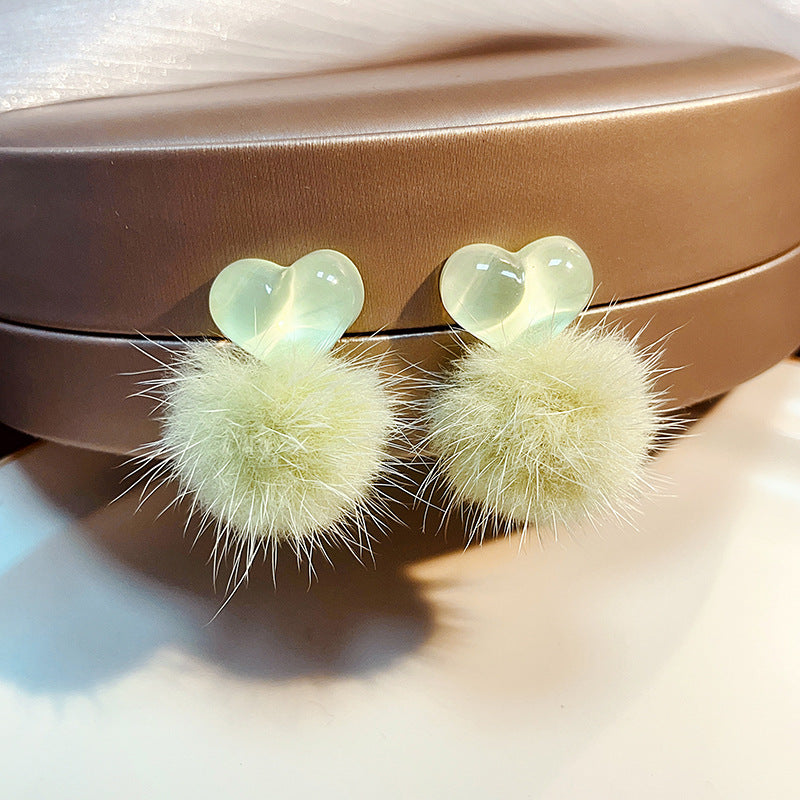 1 Pair Cute Heart Shape Acrylic Handmade Women's Drop Earrings with Fuzzy Ball Design