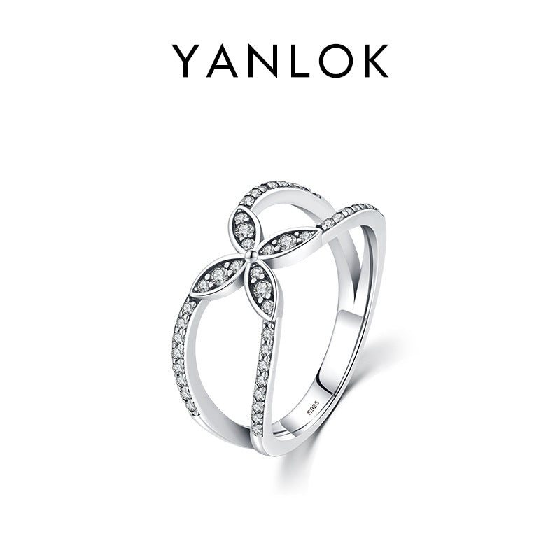 Vintage Leaf Sterling Silver Zircon Flower Ring