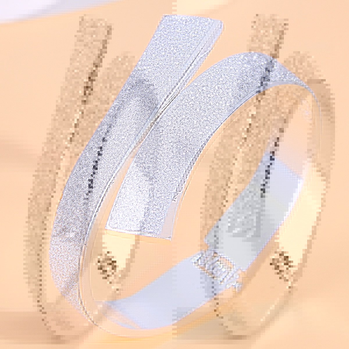 Simple Irregular Cross Design Women's Alloy Bangle Bracelet