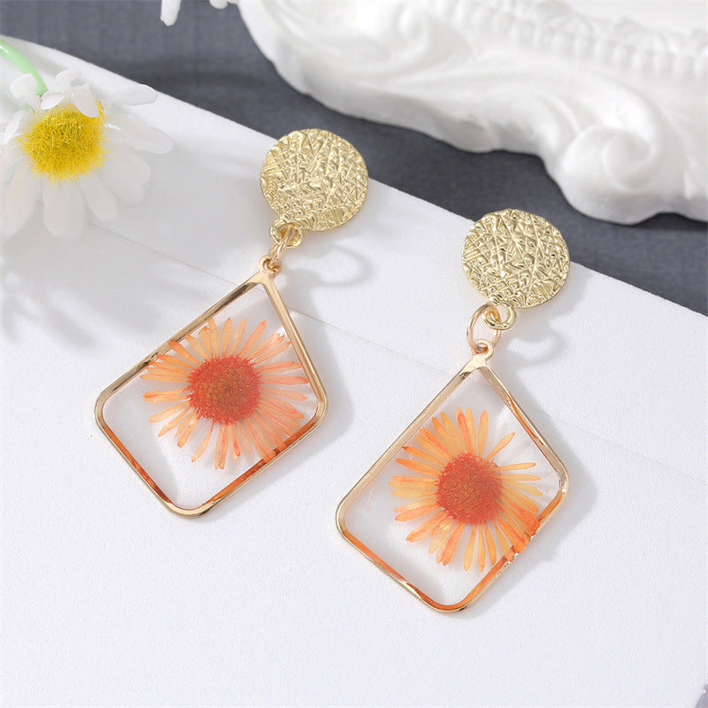 Fashion Ethnic Geometric Daisy Rose Dried Flower Pendant Earrings