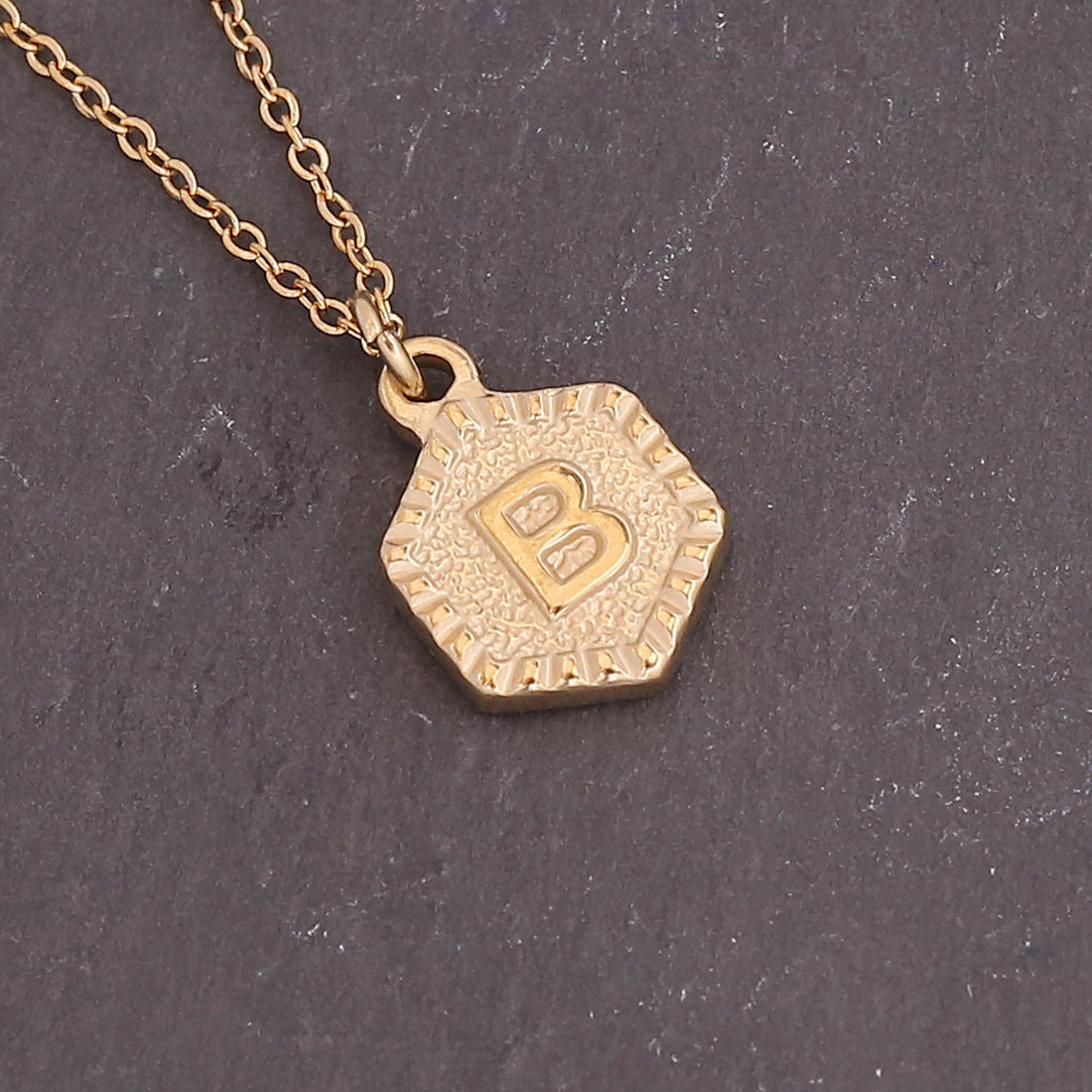 Personalized Stainless Steel 26 Letter Necklace Simple Clavicle Chain