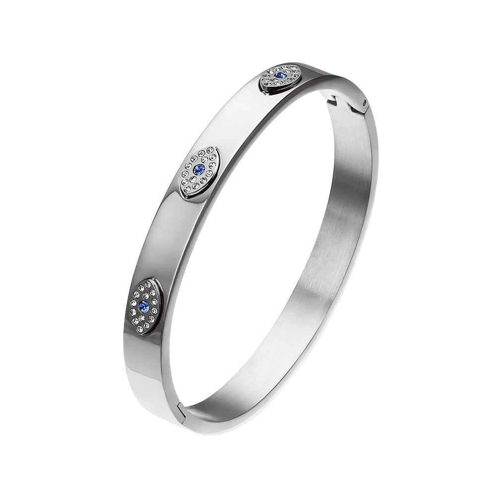 Simple Heart Shape Diamond Gold-Plated Titanium Steel Bangle Bracelet
