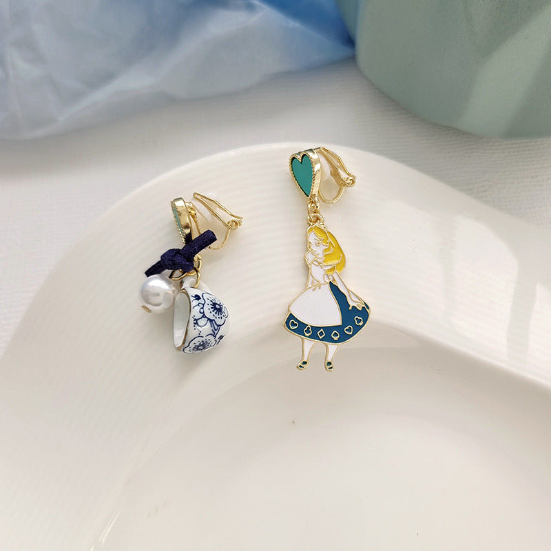 Cartoon Heart Shape Resin Earrings with Asymmetric Pearl Studs in S925 Silver