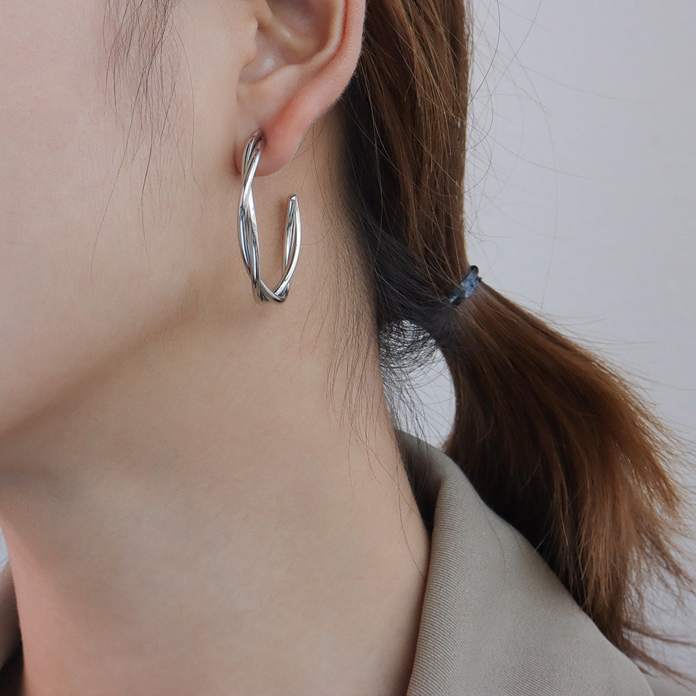 Simple Twisted Cross C-Shaped 18k Gold Plated Titanium Steel Earrings