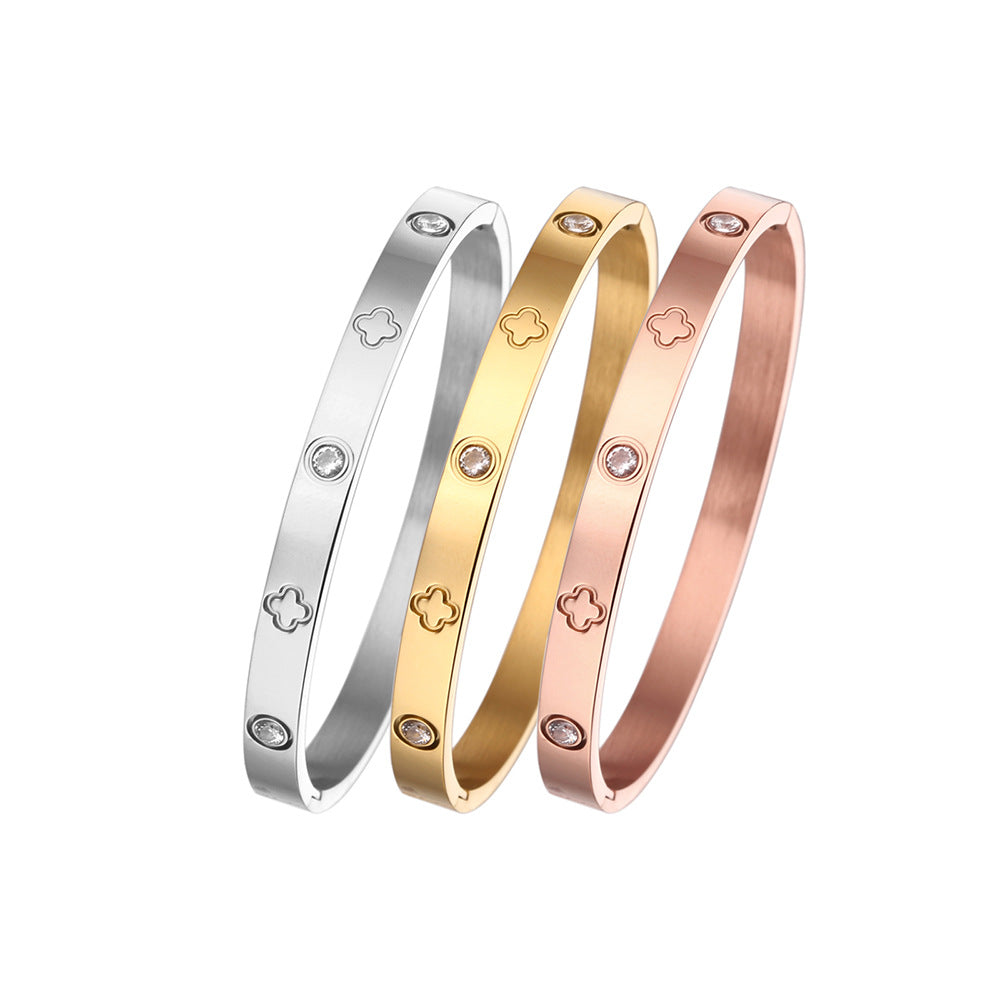 Simple Heart Shape Diamond Gold-Plated Titanium Steel Bangle Bracelet