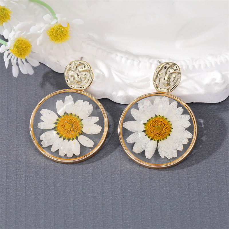 Transparent Daisy Resin Pendant Earrings